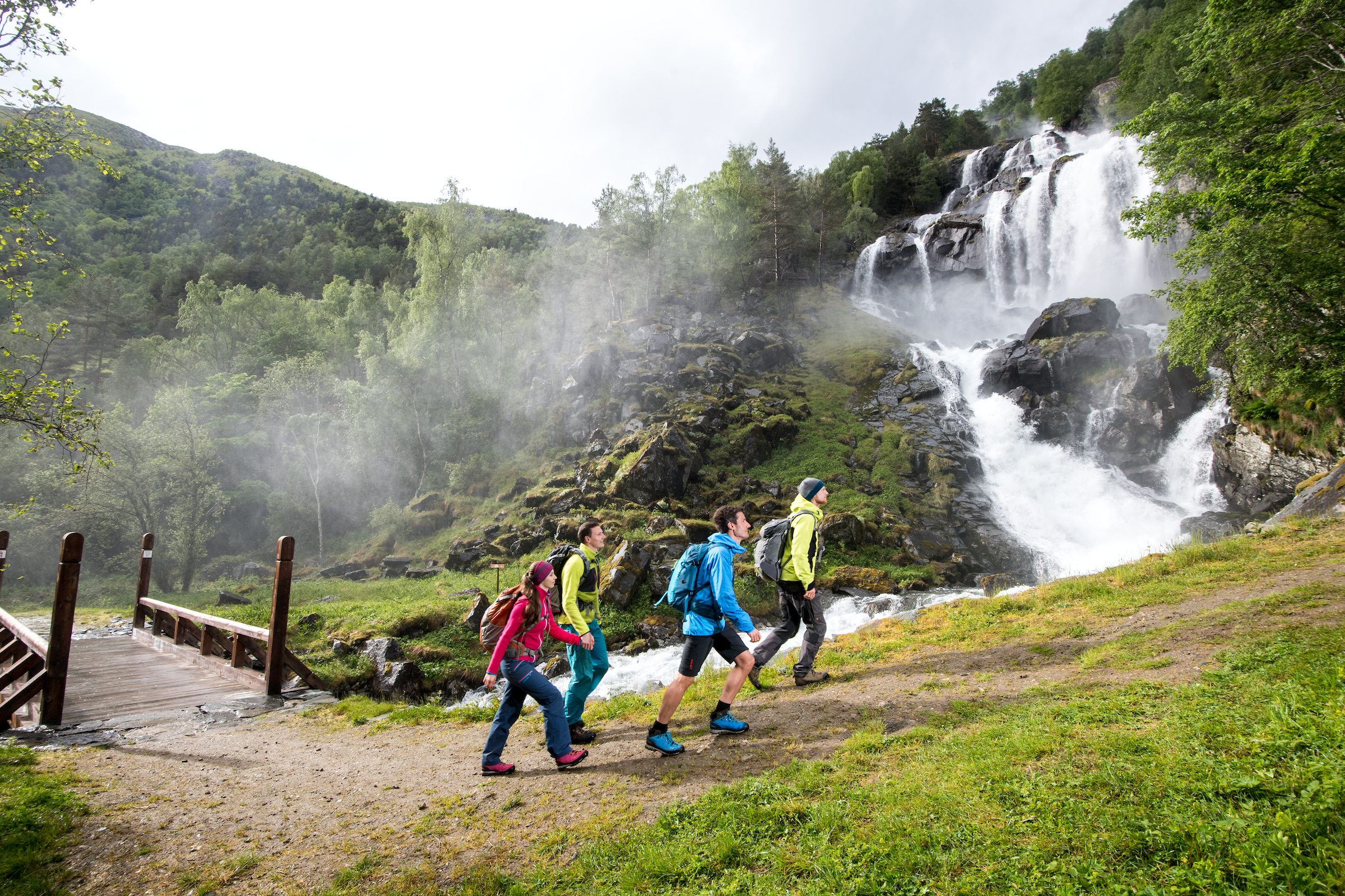 Kongevegen, Soknafossen Waterfall, Galdane. Foto By Yngve Ask